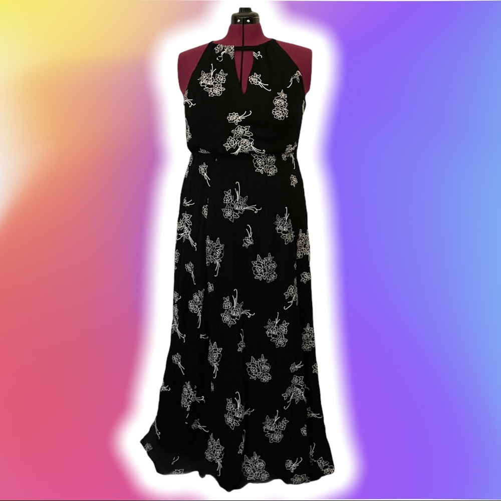 Torrid Black Keyhole Floral Dress sz 20